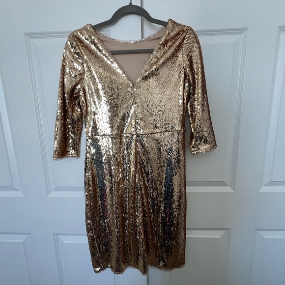 Gold sequin maternity dress from ASOS - Picture 3 of 3